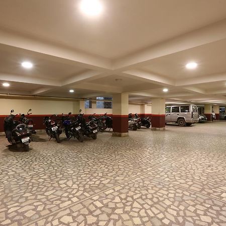 Hotel Millennium Gauháti Kültér fotó