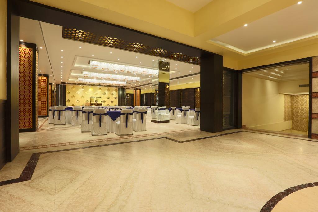 Hotel Millennium Gauháti Kültér fotó