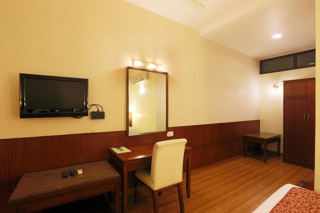 Hotel Millennium Gauháti Kültér fotó